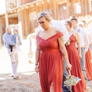 David’s Bridal Bridesmaid Dress size 16!!